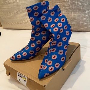 ZARA elastic slip on ankle boots